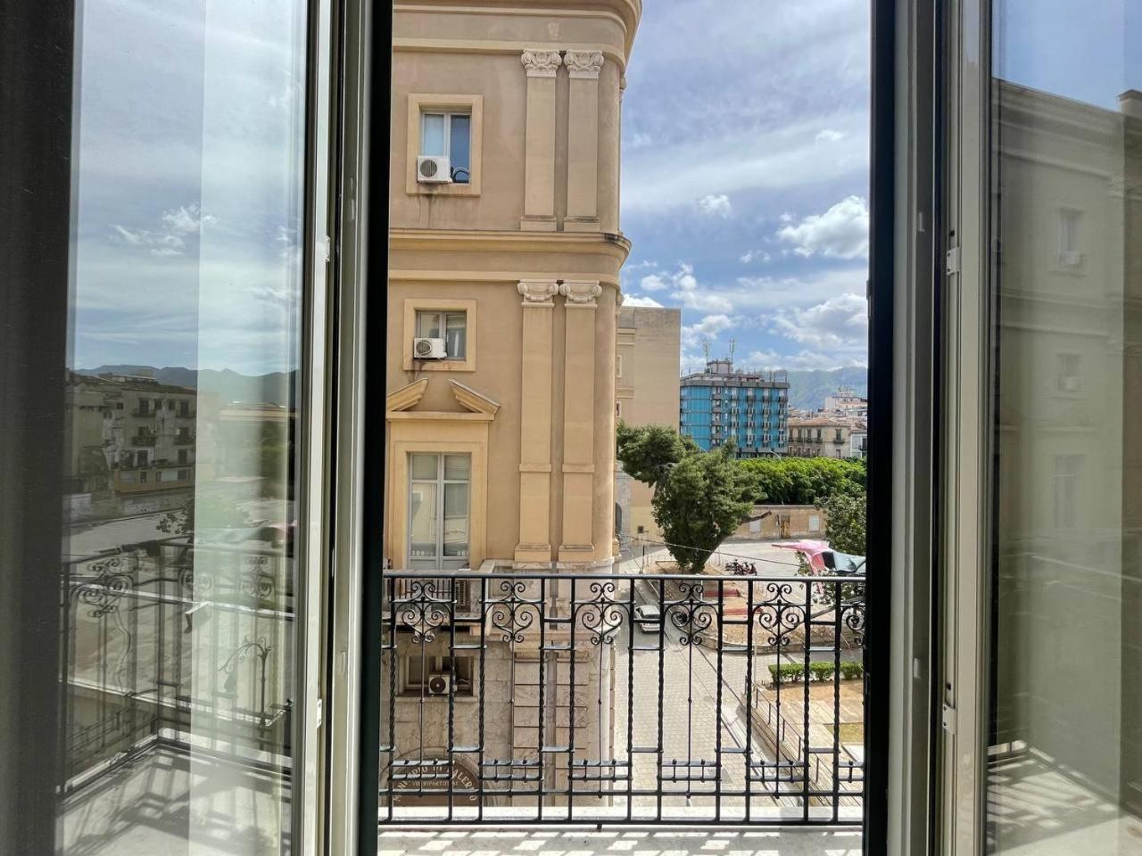 Stazione Apartment ปาแลร์โม ภายนอก รูปภาพ